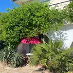 Chez Madou, T1 En Bas De Villa Et Rez De Jardin A 900M De La Mer Et Des Commerces