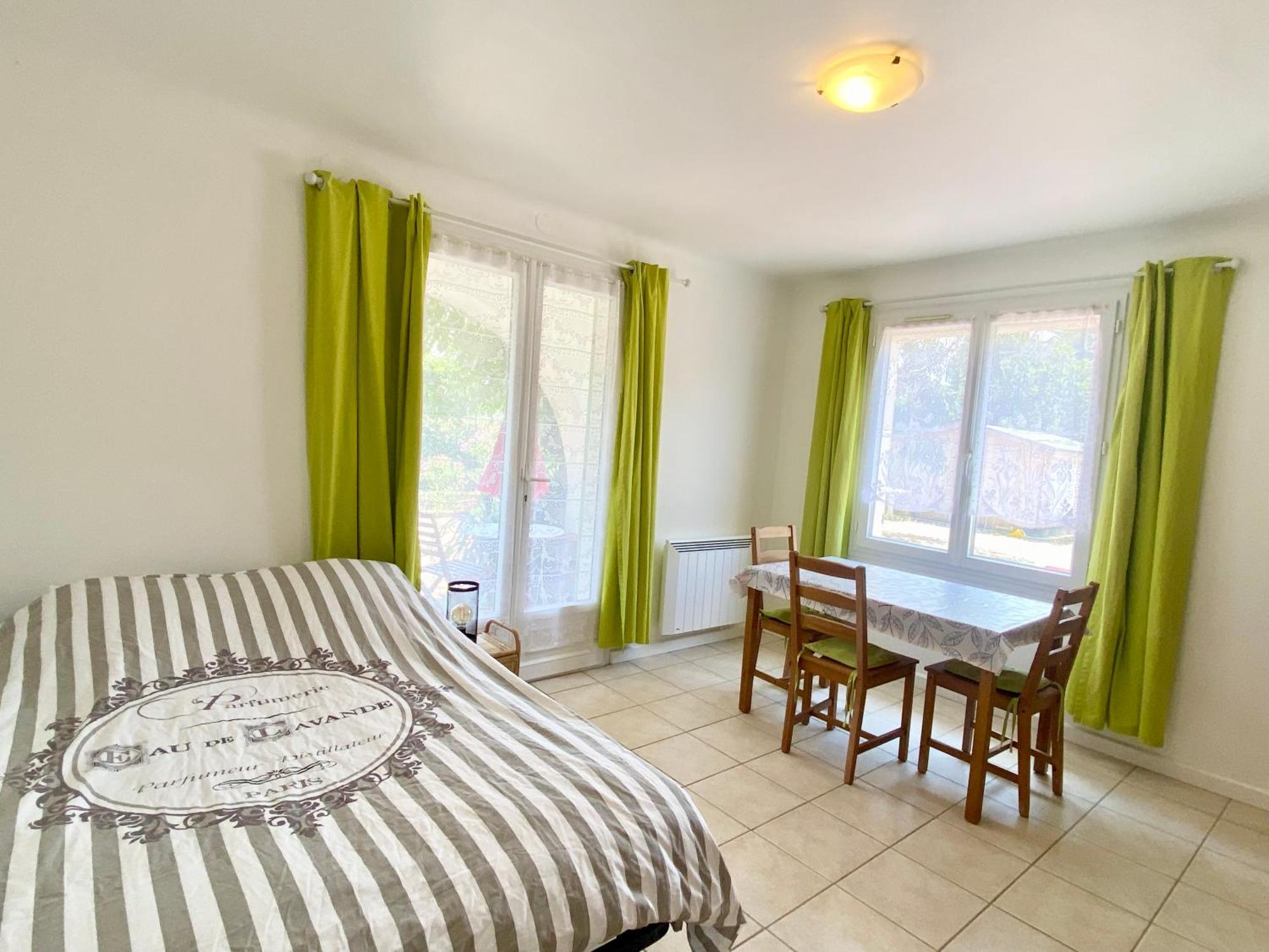 Chez Madou, T1 En Bas De Et Rez De Jardin A 900m De La Et Des Commerces Apartment *